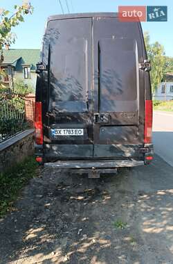 Грузовой фургон Iveco Daily 2000 в 