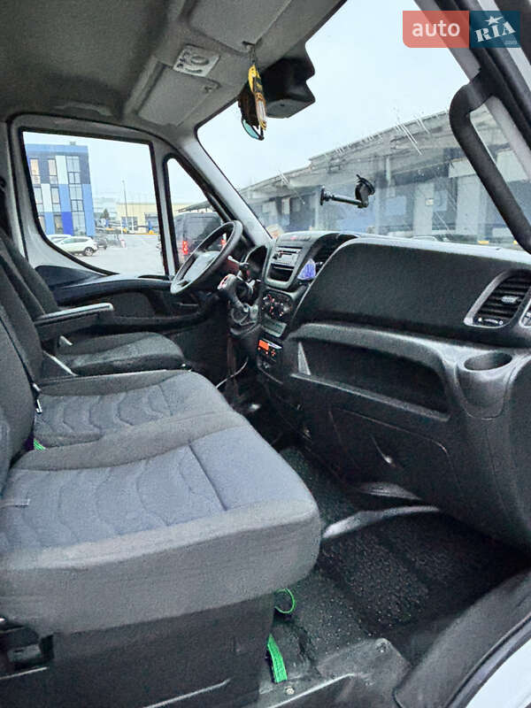 Тентованый Iveco Daily 2017 в Ровно