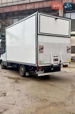 Грузовой фургон Iveco Daily 2019 в 