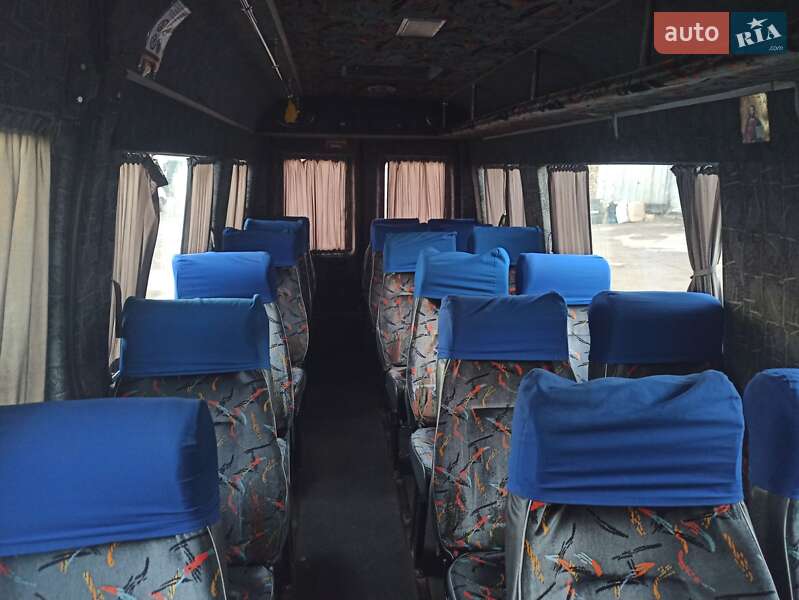 Микроавтобус Iveco Daily 2000 в Каменец-Подольском