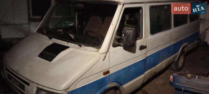 Микроавтобус Iveco Daily 1998 в Николаеве фото 6 Микроавтобус Iveco Daily 1998 в Николаеве