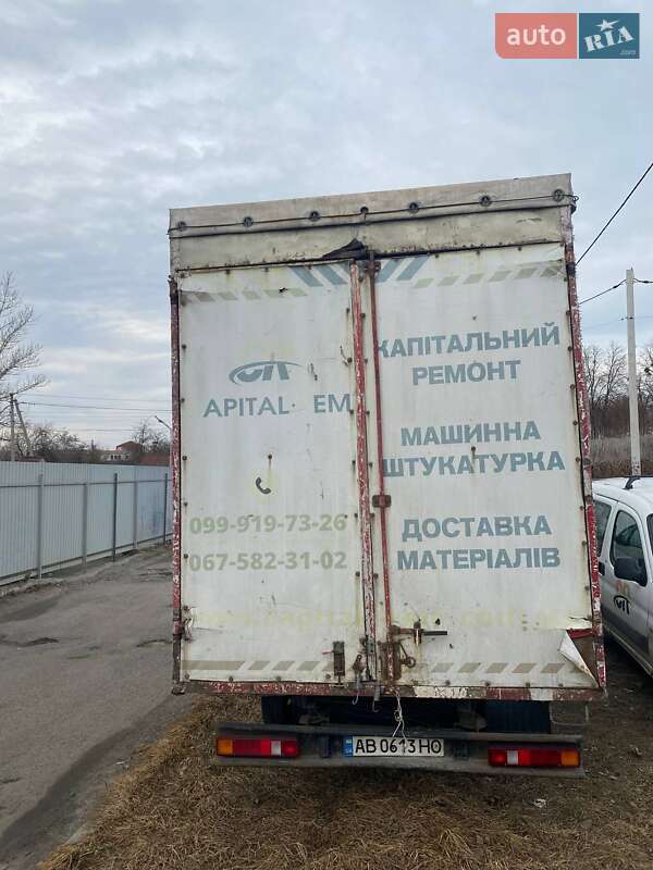 Вантажний фургон Iveco Daily 2004 в Києві