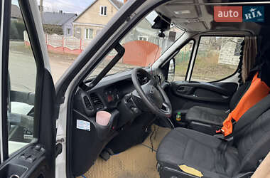 Грузовой фургон Iveco Daily 2016 в 