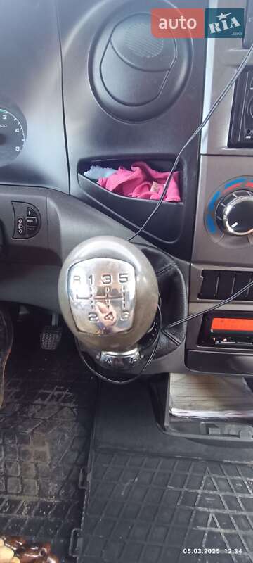 Вантажний фургон Iveco Daily 2013 в Калинівці