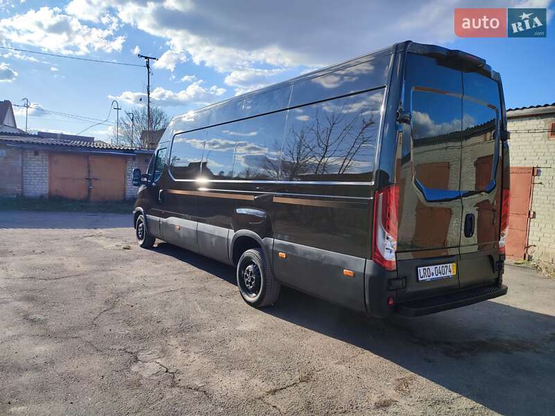 Грузовой фургон Iveco Daily 2021 в Здолбунове