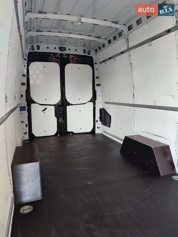 Грузовой фургон Iveco Daily 2021 в Здолбунове