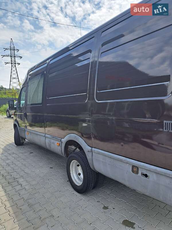 Автовоз Iveco Daily 2000 в Чернівцях