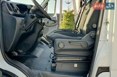 Грузовой фургон Iveco Daily 2015 в 