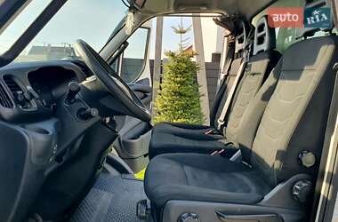 Грузовой фургон Iveco Daily 2015 в 