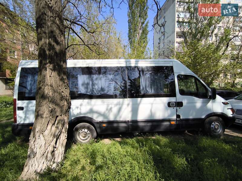 Другие автобусы Iveco Daily 2001 в Николаеве