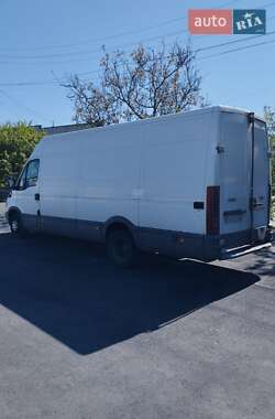 Вантажний фургон Iveco Daily 2005 в 