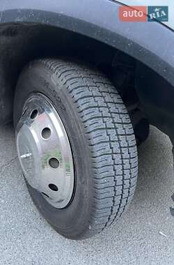 Приміський автобус Iveco Daily 2000 в 