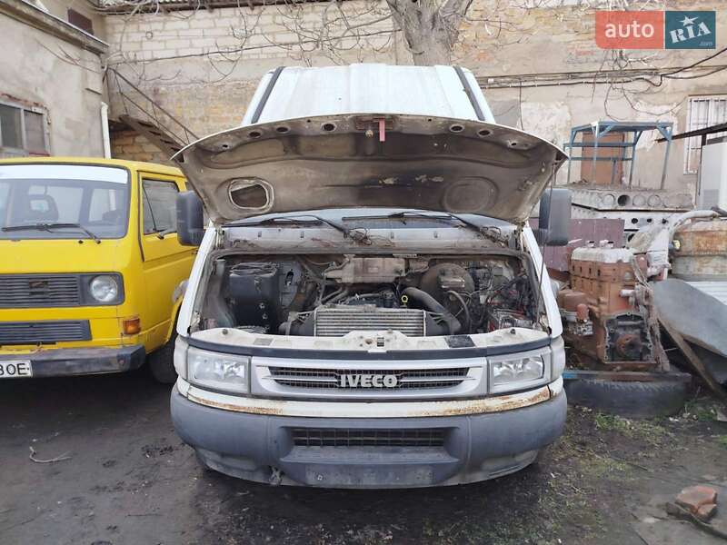 Вантажний фургон Iveco Daily 2005 в Одесі