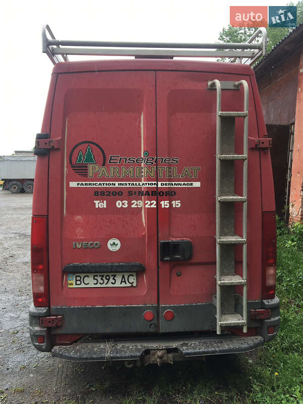Грузовой фургон Iveco Daily 2000 в Радехове