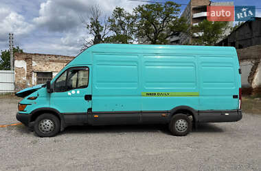Грузовой фургон Iveco Daily 2000 в 