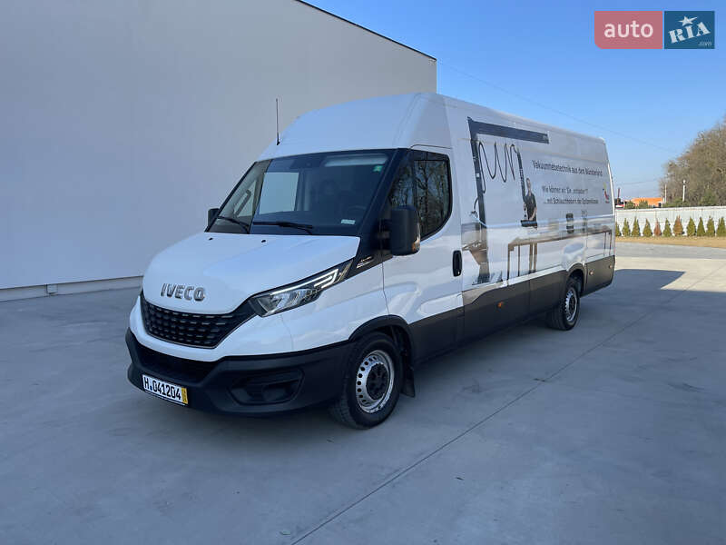 Грузовой фургон Iveco Daily 2020 в 