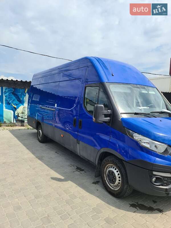Вантажний фургон Iveco Daily 2020 в Києві