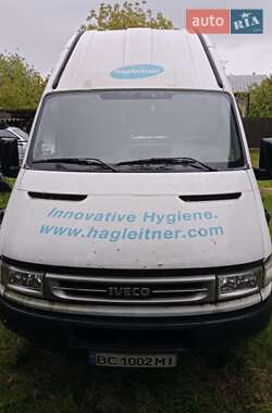Грузовой фургон Iveco Daily 2006 в Наварии