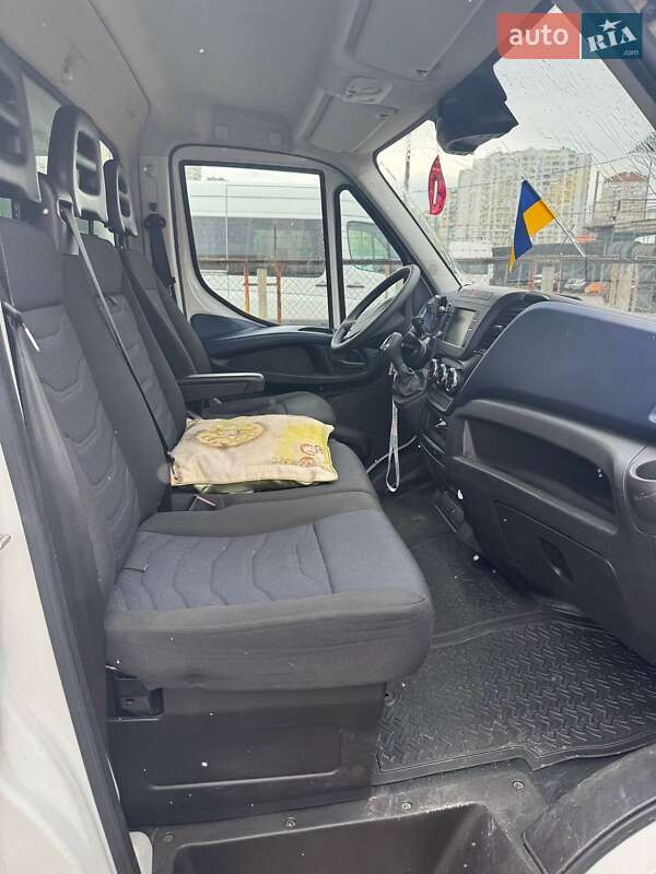Вантажний фургон Iveco Daily 2017 в Києві