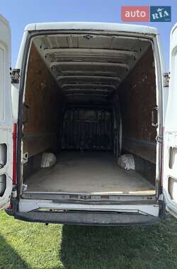 Грузовой фургон Iveco Daily 2005 в 