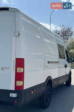 Грузовой фургон Iveco Daily 2006 в 