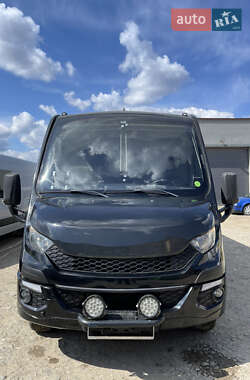 Туристический / Междугородний автобус Iveco Daily 2017 в 