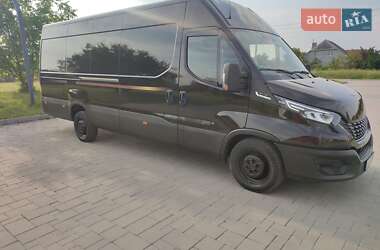 Грузовой фургон Iveco Daily 2021 в 