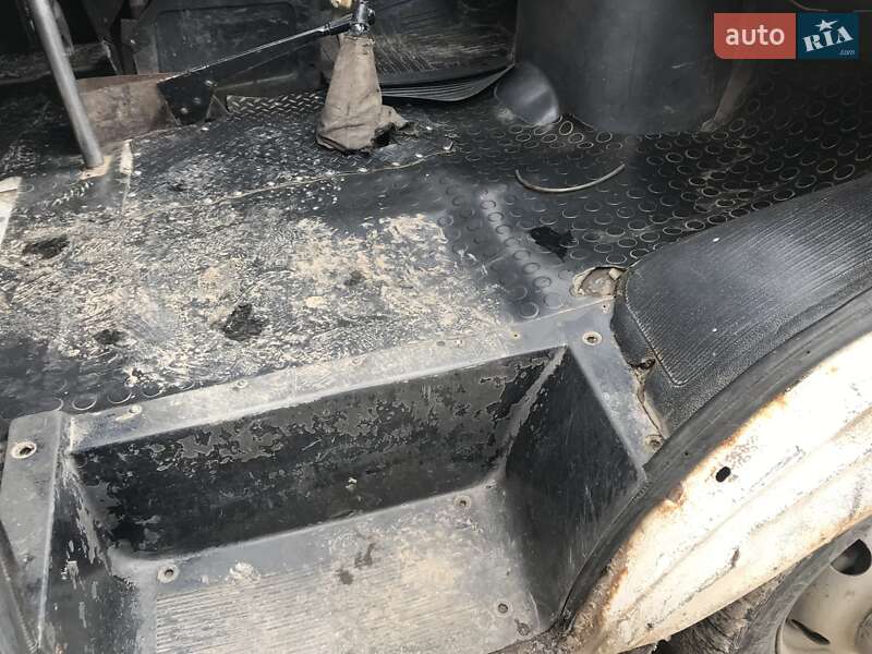 Мікроавтобус Iveco Daily 1999 в Бару фото 13 Мікроавтобус Iveco Daily 1999 в Бару