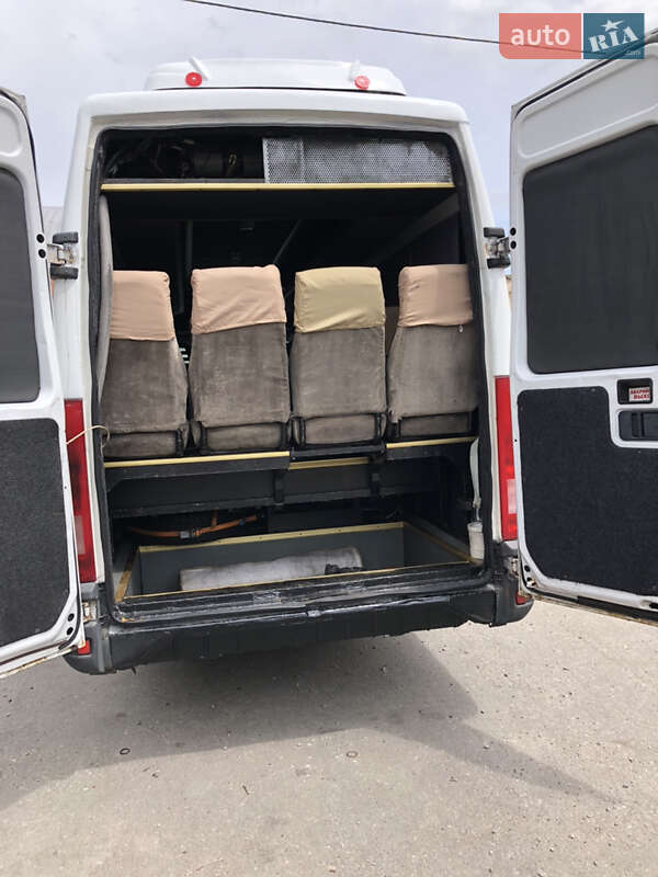 Микроавтобус Iveco Daily 2003 в Кременчуге