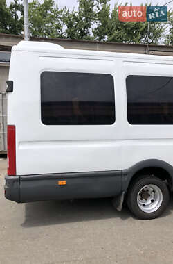 Микроавтобус Iveco Daily 2003 в 