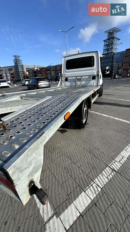 Автовоз Iveco Daily 2016 в Львові