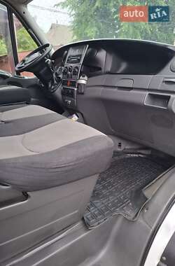 Грузовой фургон Iveco Daily 2009 в 
