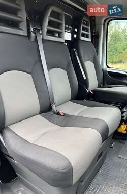 Грузовой фургон Iveco Daily 2012 в 