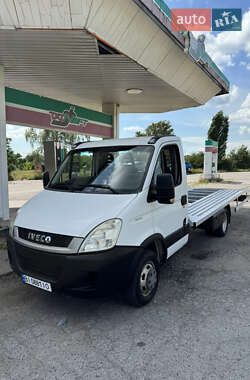 Эвакуатор Iveco Daily 2011 в Хороле
