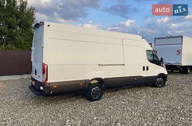 Грузовой фургон Iveco Daily 2020 в 