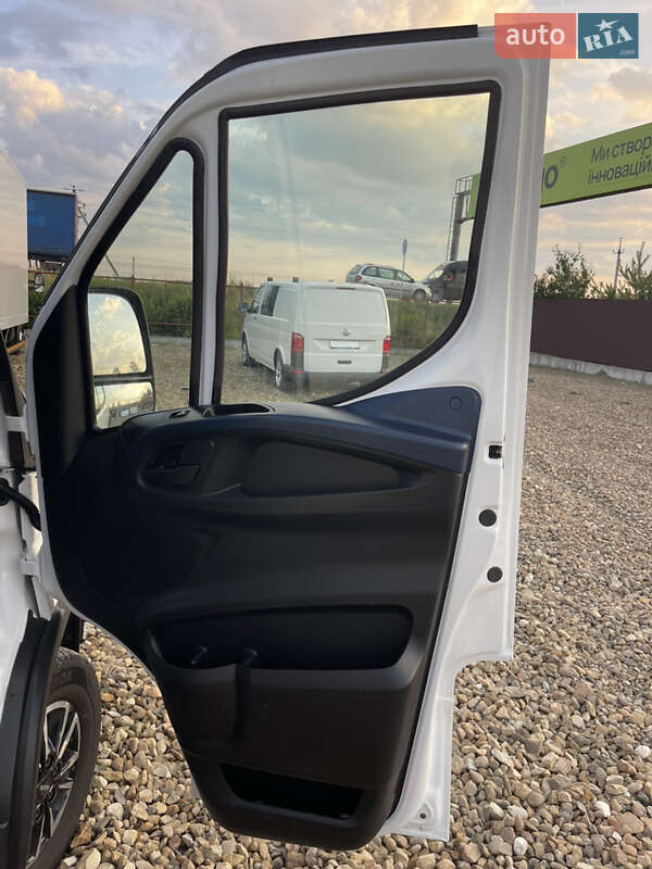 Грузовой фургон Iveco Daily 2020 в Львове