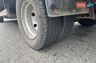 Грузовой фургон Iveco Daily 2000 в 