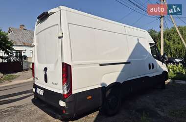 Грузовой фургон Iveco Daily 2020 в 