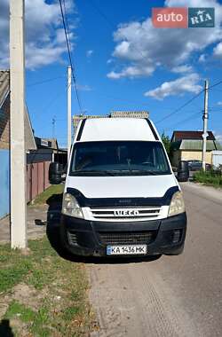 Седан Iveco Daily 2008 в Києві