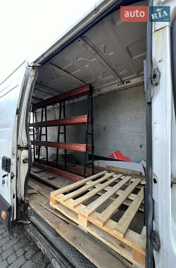 Грузовой фургон Iveco Daily 2004 в 