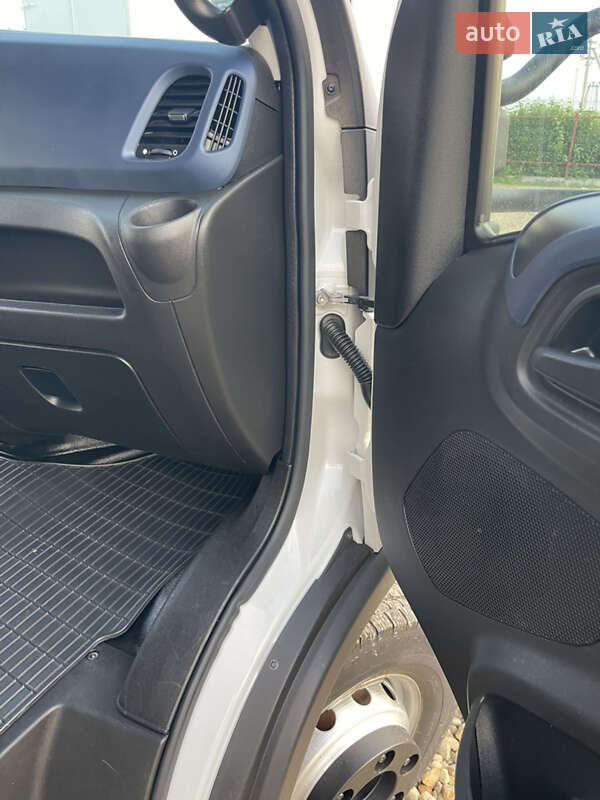 Вантажний фургон Iveco Daily 2020 в Львові фото 32 Вантажний фургон Iveco Daily 2020 в Львові