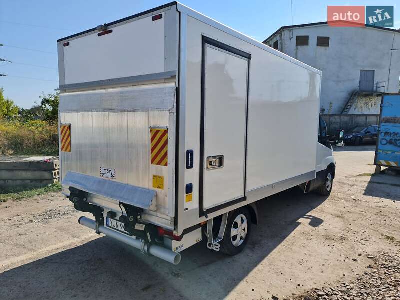 Грузовой фургон Iveco Daily 2017 в Ровно