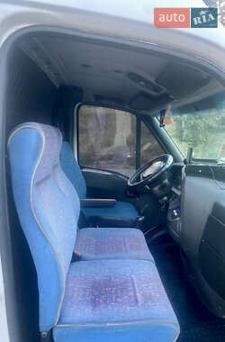 Вантажний фургон Iveco Daily 2001 в 