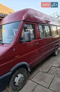 Мінівен Iveco Daily 1997 в Чернівцях