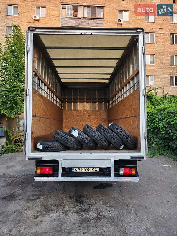 Вантажний фургон Iveco Daily 2006 в Києві