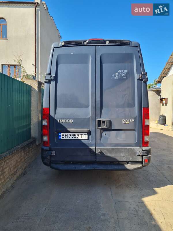 Грузовой фургон Iveco Daily 2007 в Одессе