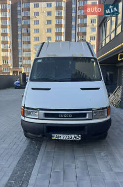 Вантажний фургон Iveco Daily 2004 в Житомирі