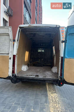 Грузовой фургон Iveco Daily 2004 в 