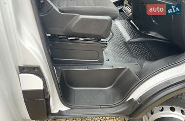 Грузовой фургон Iveco Daily 2016 в 