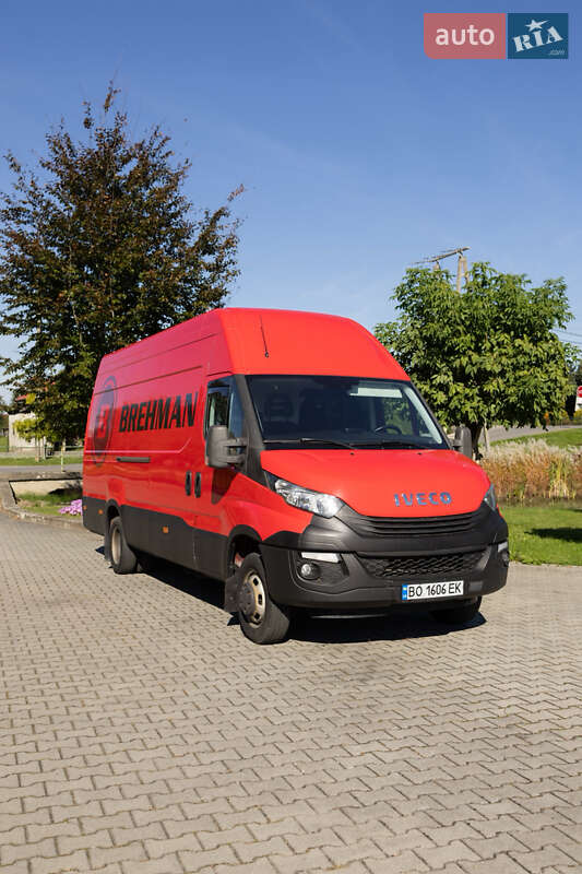 Грузовой фургон Iveco Daily 2015 в 